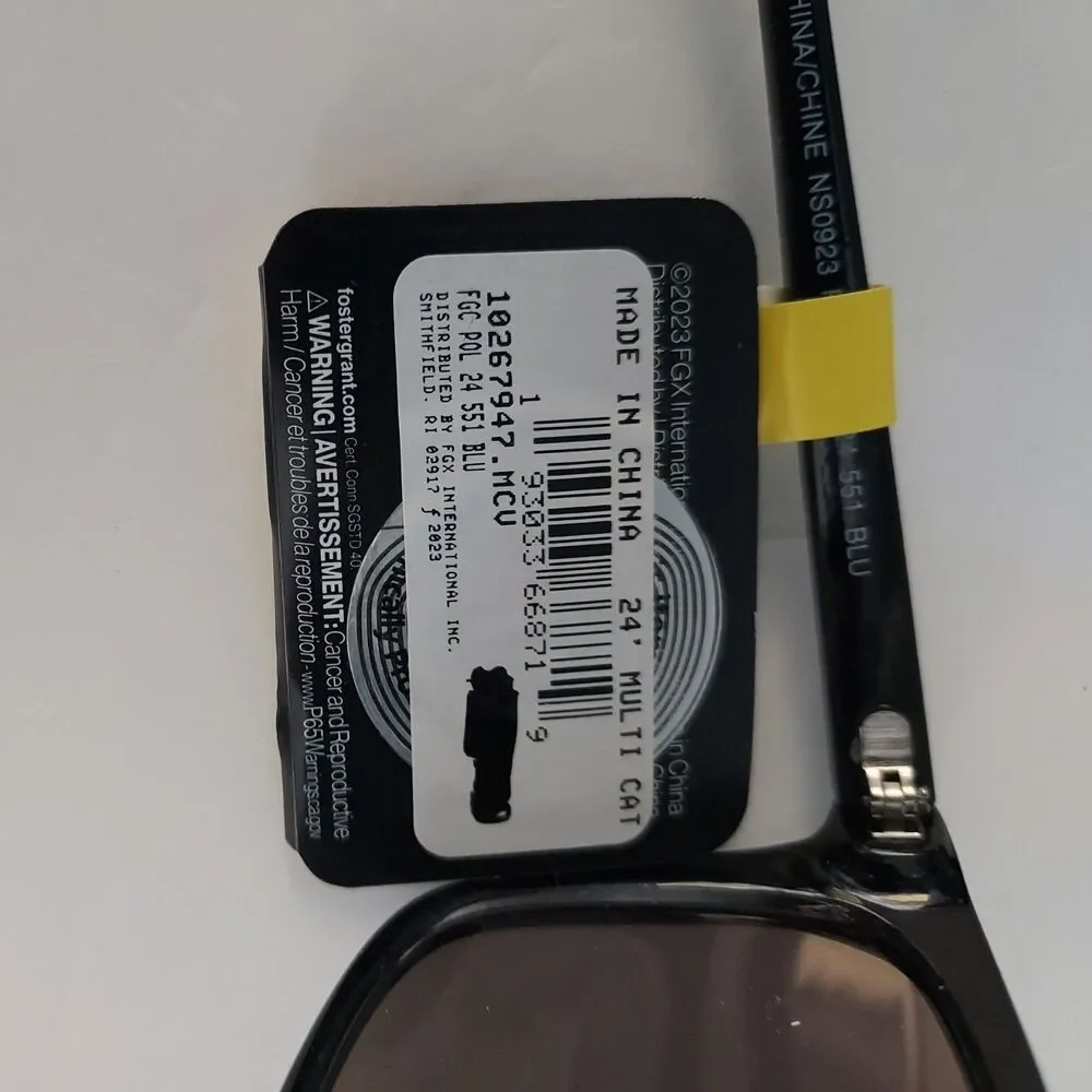 Foster Grant Polarized Sunglasses - Black Square Frames - Blue Lens - NEW